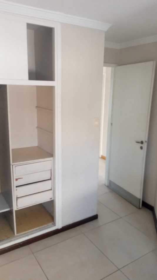 Departamento de tres dormitorios con cochera en Cordoba 450 apto credito hipotecario OPORTUNIDAD