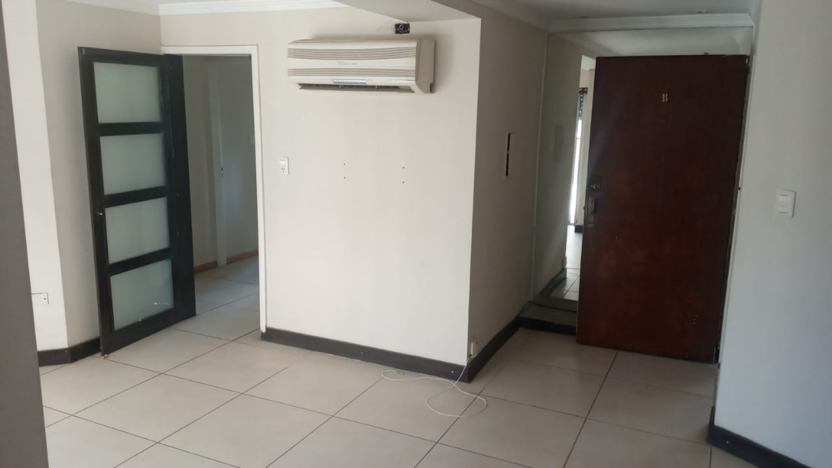 Departamento de tres dormitorios con cochera en Cordoba 450 apto credito hipotecario OPORTUNIDAD