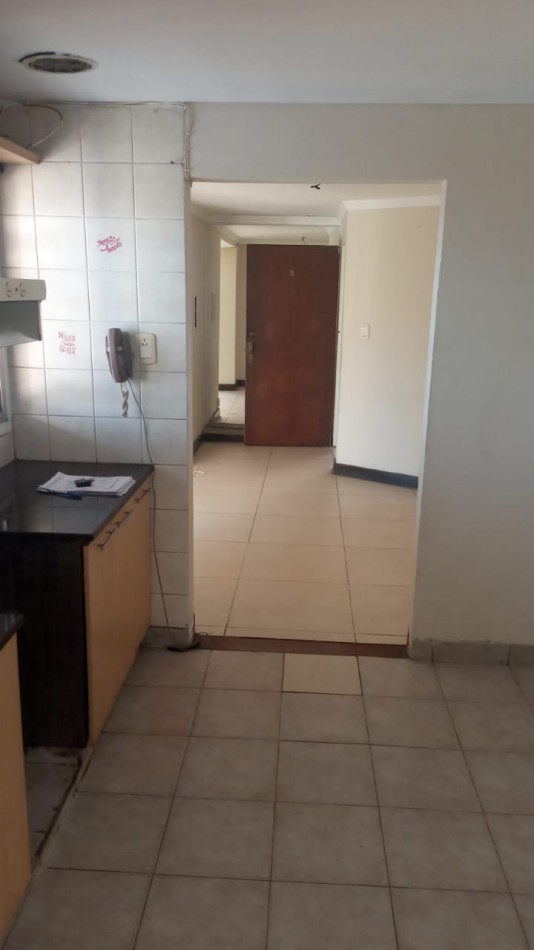 Departamento de tres dormitorios con cochera en Cordoba 450 apto credito hipotecario OPORTUNIDAD