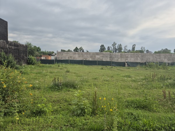 Lote de Terreno en Yerba Buena de 330 m2