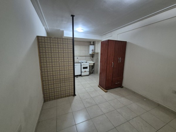 MONOAMBIENTE CON PATIO ALTURA AVENIDA JUAN B. JUSTO AL 1.100