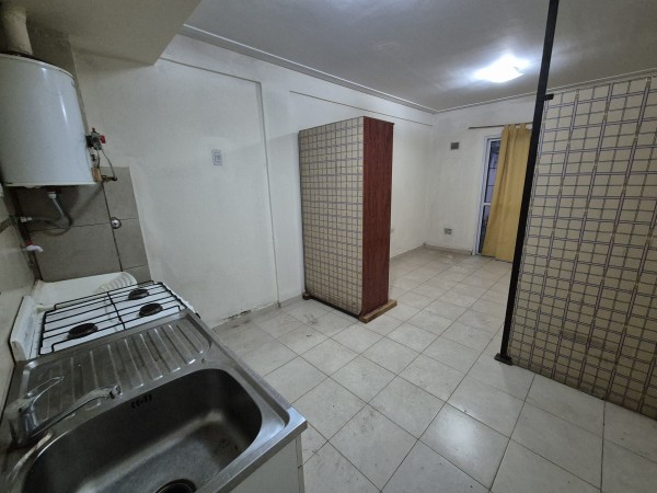 MONOAMBIENTE CON PATIO ALTURA AVENIDA JUAN B. JUSTO AL 1.100