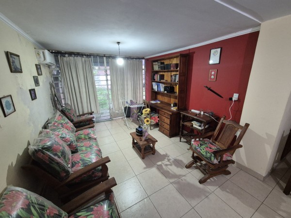 Casa amoblada en Pellegrini al 100 4 dormitorios
