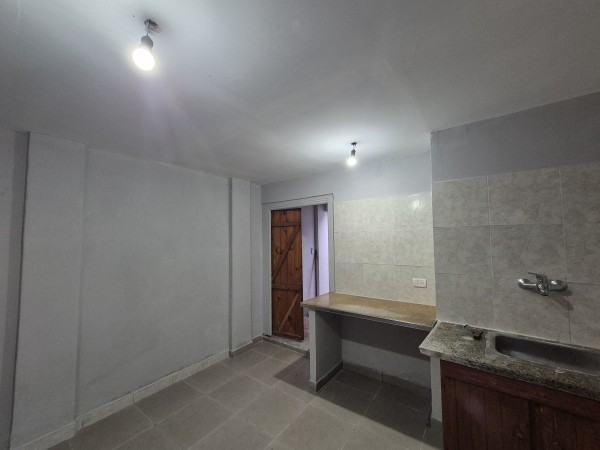 Departamento de un dormitorio en Ayacucho y Avenida Independencia