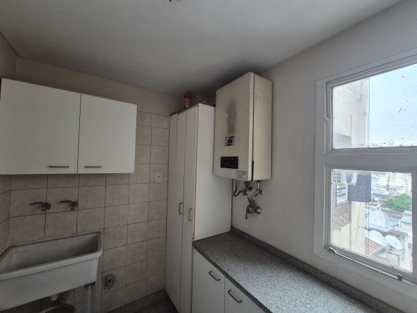 Departamento de tres dormitorios con cochera en Cordoba 450 apto credito hipotecario OPORTUNIDAD