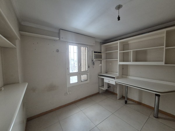 Departamento de tres dormitorios con cochera en Cordoba 450 apto credito hipotecario OPORTUNIDAD