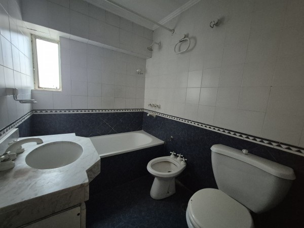 Departamento de tres dormitorios con cochera en Cordoba 450 apto credito hipotecario OPORTUNIDAD