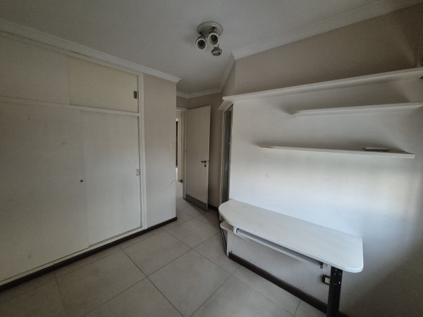 Departamento de tres dormitorios con cochera en Cordoba 450 apto credito hipotecario OPORTUNIDAD