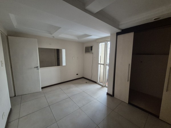 Departamento de tres dormitorios con cochera en Cordoba 450 apto credito hipotecario OPORTUNIDAD