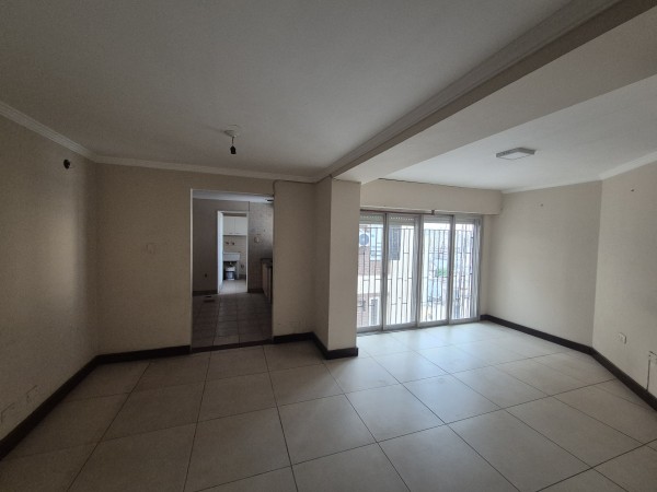 Departamento de tres dormitorios con cochera en Cordoba 450 apto credito hipotecario OPORTUNIDAD