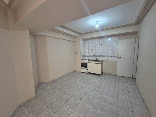 Departamento monoambiente en San Lorenzo 1.110 esquina Alberdi