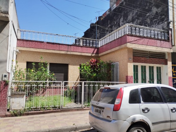 Casa 3d en Pasaje Garibaldi 37 a metros del Parque Avellaneda