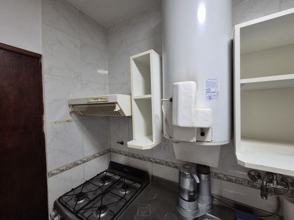 Casa de tres dormitorios en Barrio Kennedy con AA Split en todos los ambientes y pileta