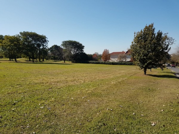 Hermoso lote central en Country Las Yungas en Yerba Buena