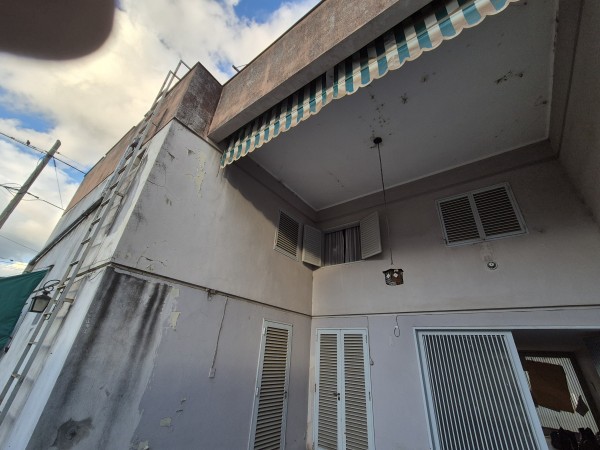 IMPORTANTE CASA ESQUINA EN MENDOZA Y JUAN LUIS NOUGUES