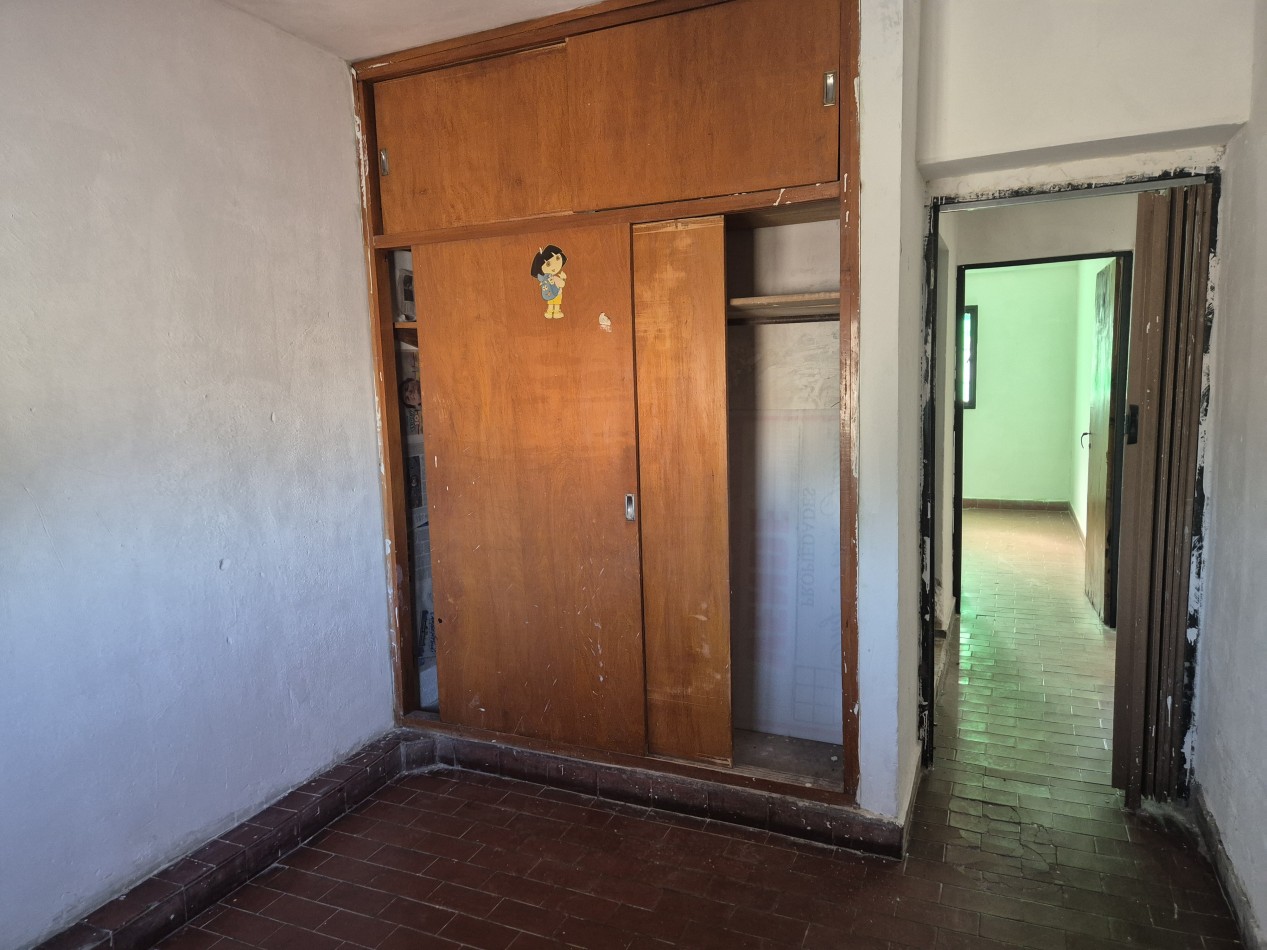 Departamento de tres dormitorios en Avenida Belgrano al 2.800 apto credito 