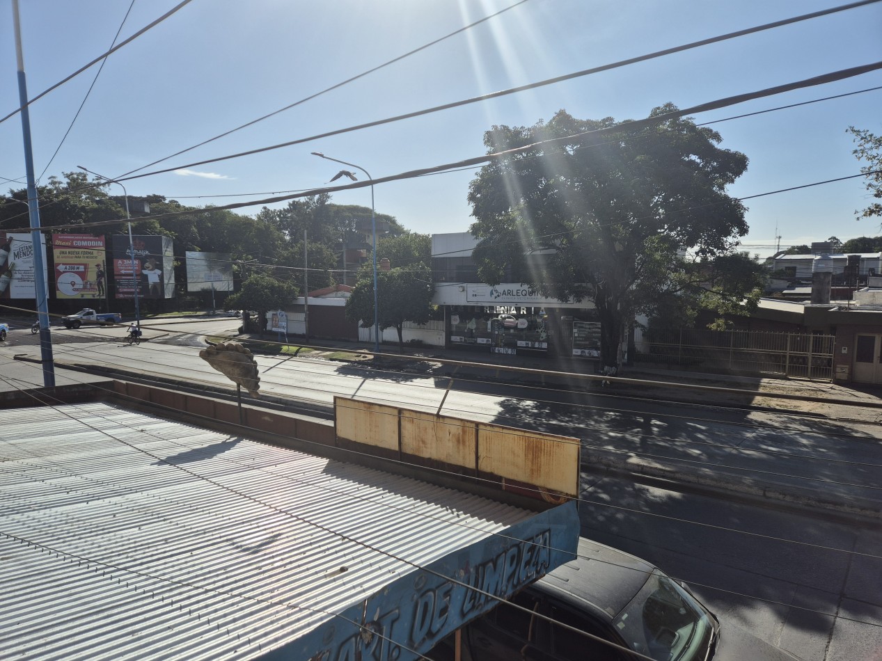 Departamento de tres dormitorios en Avenida Belgrano al 2.800 apto credito 