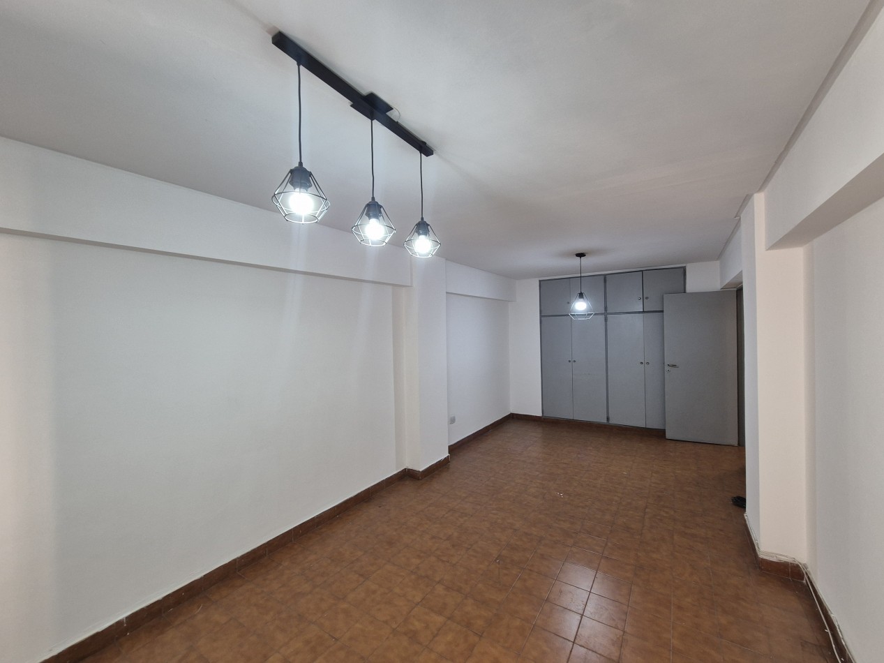 DEPARTAMENTO FRENTE  A TRIBUNALES APTO VIVIENDA U OFICINA