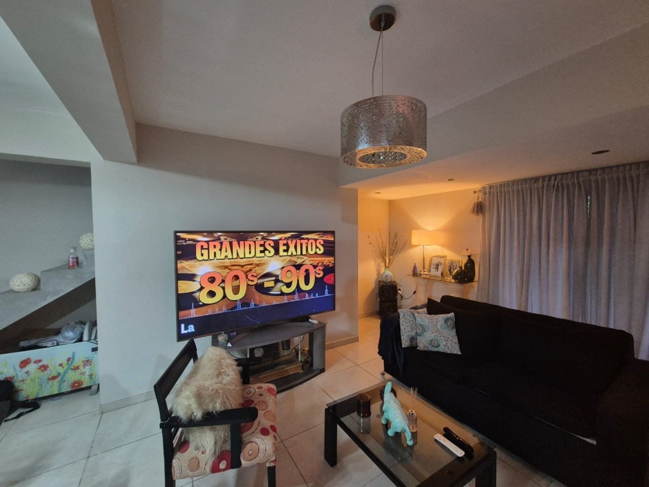 CASA DE 3D EN BARRIO PINAR 1 EN TAFI VIEJO