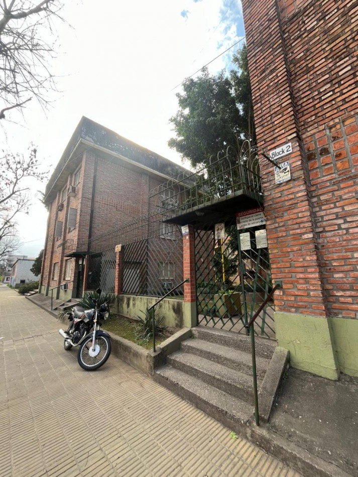 Departamento de dos dormitorios en Lavalle 1565 en Complejo Cerrado apto credito 