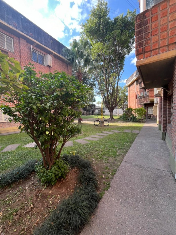 Departamento de dos dormitorios en Lavalle 1565 en Complejo Cerrado apto credito 