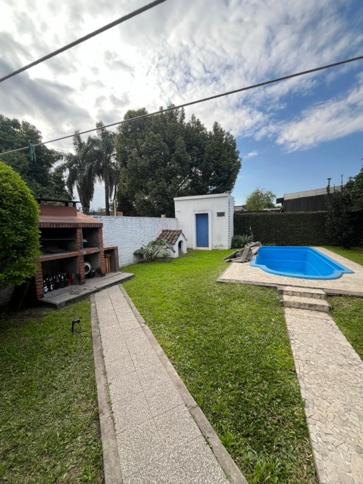 CASA APTA CREDITO HIPOTECARIO 3 DORMITORIOS PILETA EN GENERAL PAZ 2300