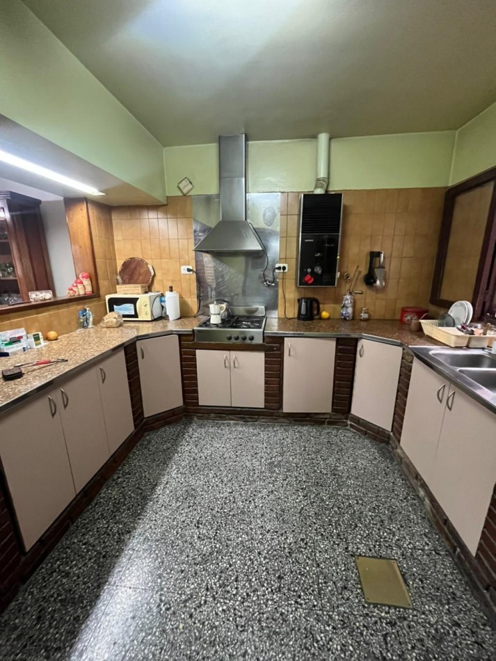 CASA APTA CREDITO HIPOTECARIO 3 DORMITORIOS PILETA EN GENERAL PAZ 2300