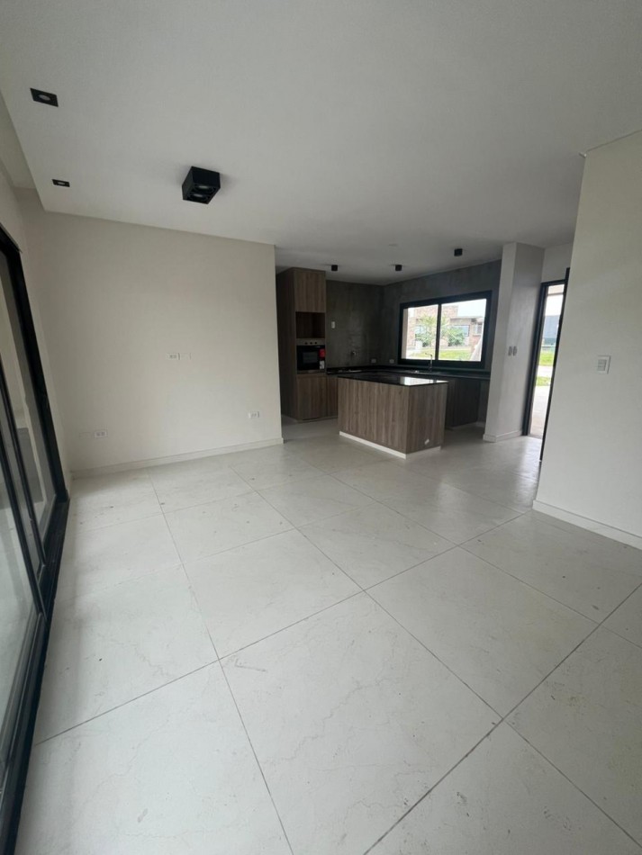 Casa a estrenar estilo moderno en Barrio Cerrado Alto Verde 3 Yerba Buena
