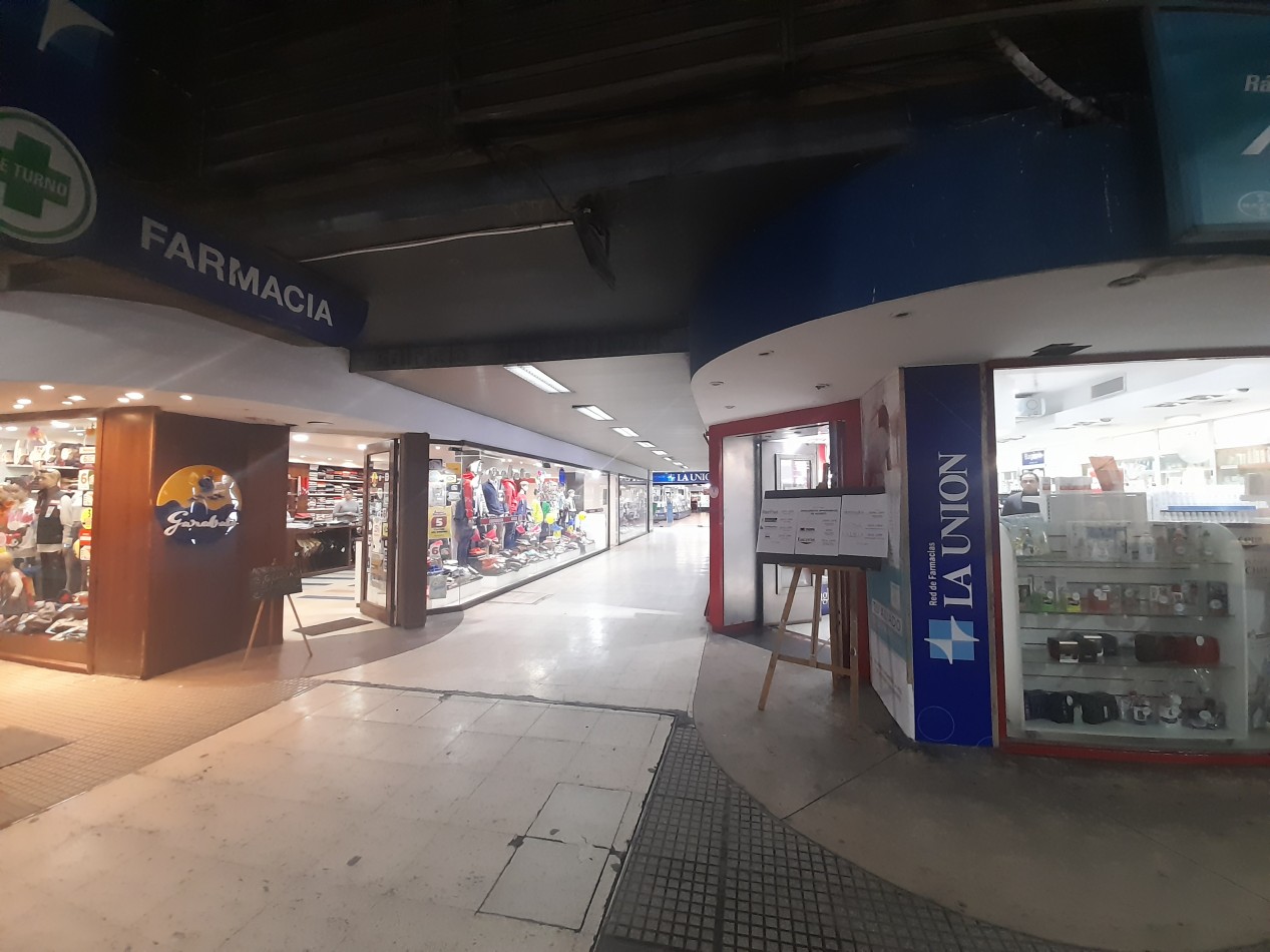 OFICINAS EN VENTA EN EDIFICIO LA UNION EN SAN MARTIN 610 FRENTE