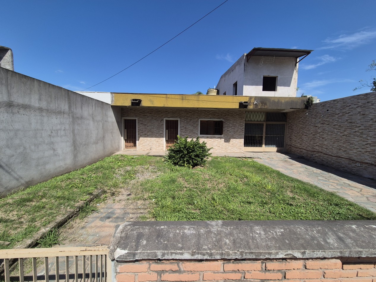 Casa frente a la plaza de Villa Mariano Moreno