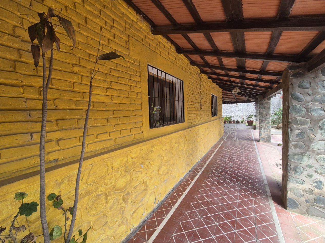DOS CASAS SEPARADAS EN SAN PEDRO DE COLALAO EN LA VILLA A DOS CUADRAS DE LA PLAZA