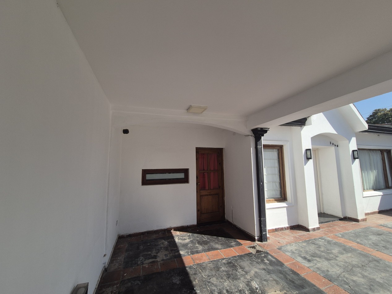 CASA 4 DORMITORIOS PILETA ZONA PARQUE GUILLERMINA