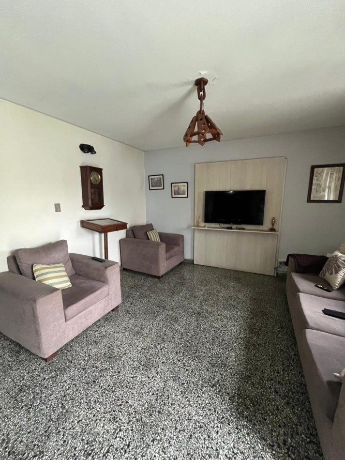 CASA APTA CREDITO HIPOTECARIO 3 DORMITORIOS PILETA EN GENERAL PAZ 2300