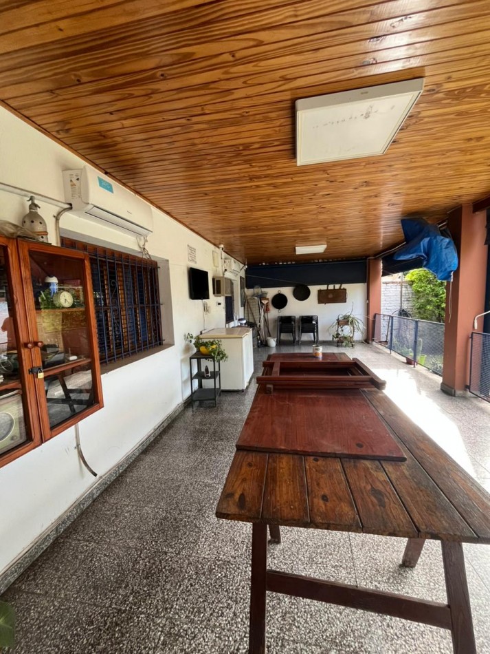CASA APTA CREDITO HIPOTECARIO 3 DORMITORIOS PILETA EN GENERAL PAZ 2300