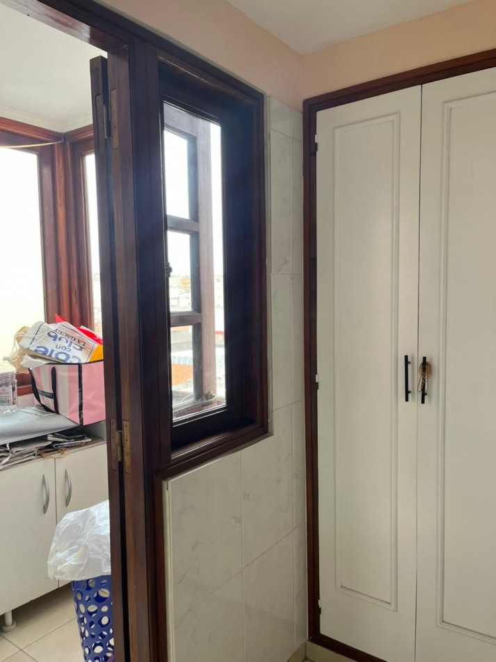 HERMOSO DEPARTAMENTO EN 25 DE MAYO 363 DE DOS DORMITORIOS APTO CREDITO