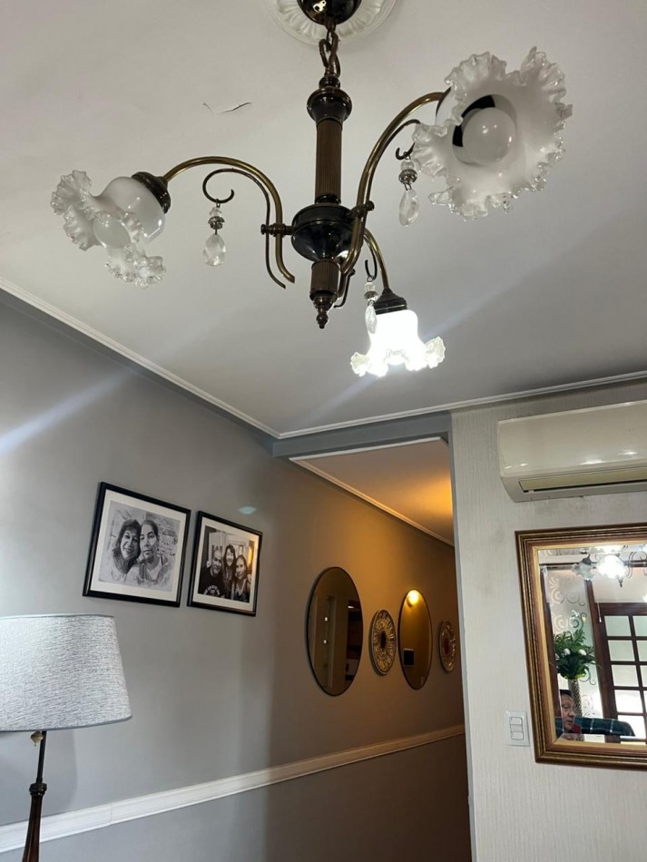 HERMOSO DEPARTAMENTO EN 25 DE MAYO 363 DE DOS DORMITORIOS APTO CREDITO