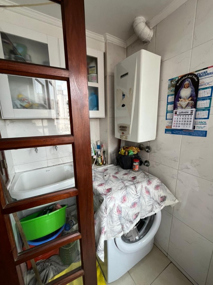 HERMOSO DEPARTAMENTO EN 25 DE MAYO 363 DE DOS DORMITORIOS APTO CREDITO