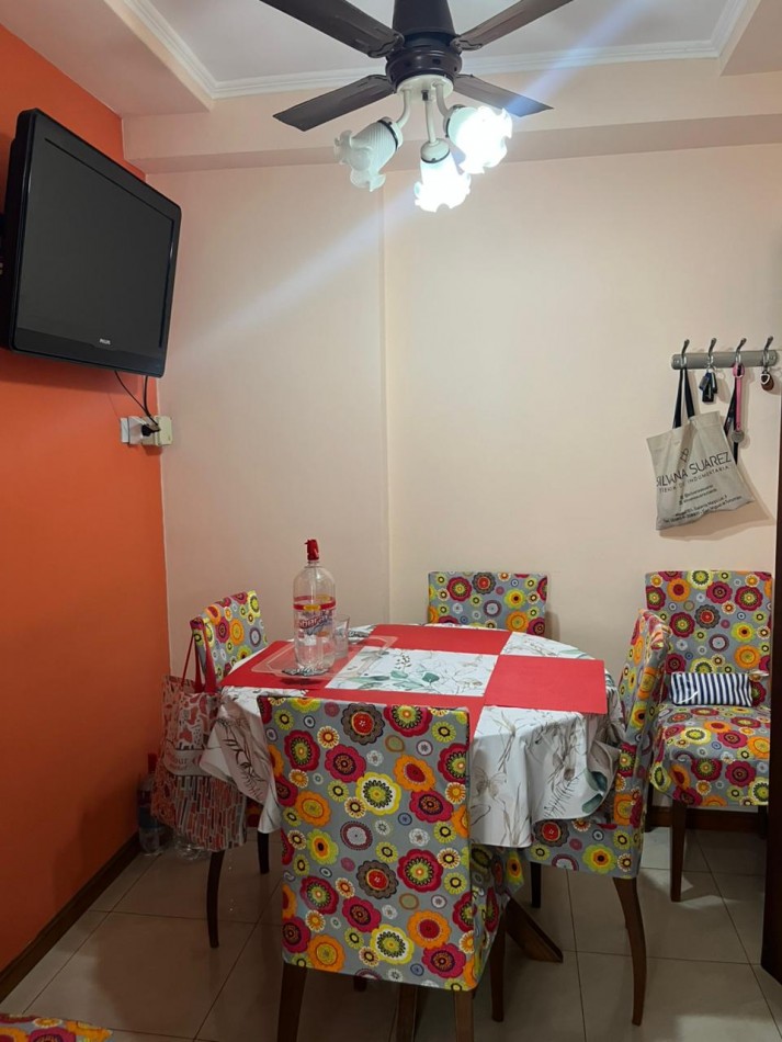 HERMOSO DEPARTAMENTO EN 25 DE MAYO 363 DE DOS DORMITORIOS APTO CREDITO