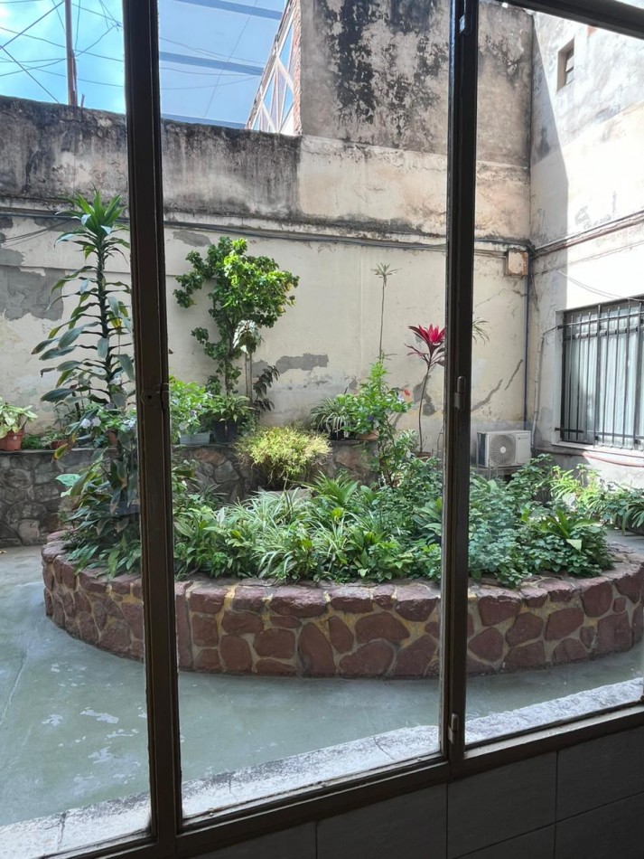 HERMOSO DEPARTAMENTO EN 25 DE MAYO 363 DE DOS DORMITORIOS APTO CREDITO