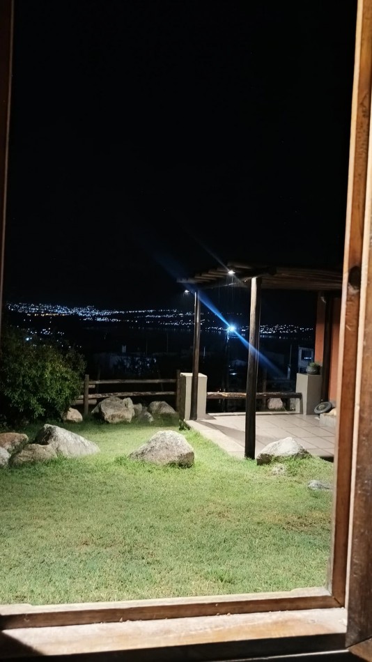 COMPLEJO DE CABAÑAS EN EL MOLLAR ZONA EL PORVENIR FUNCIONANDO