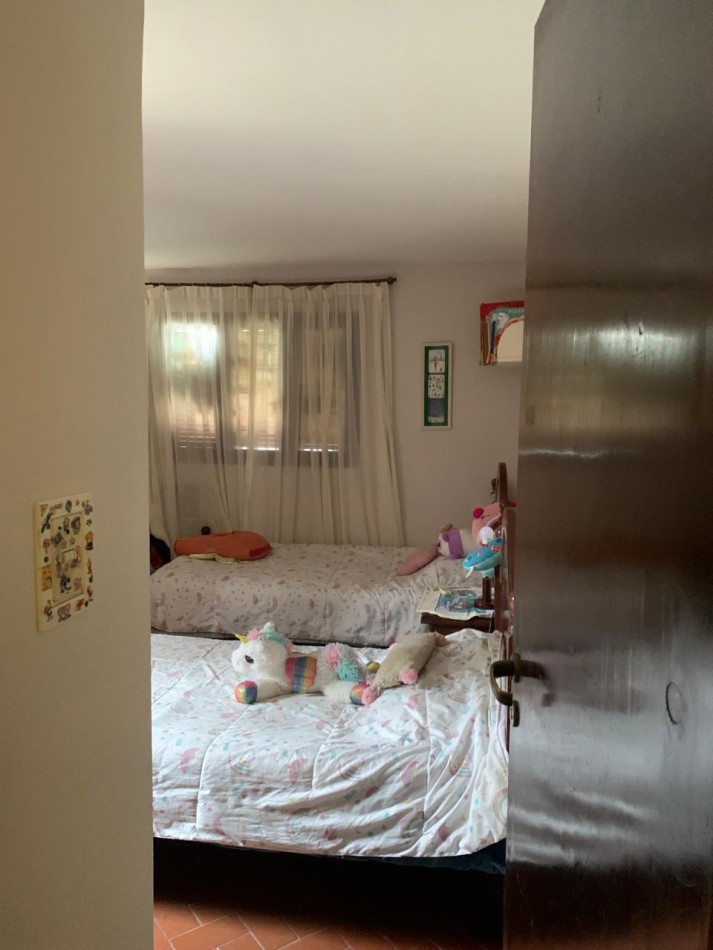 CASA EN YERBA BUENA EN BARTOLOME HERNANDEZ AL 100