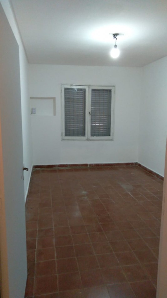 CASA 3 DORMITORIOS CON PILETA Y PARQUE EN EL CORTE YERBA BUENA