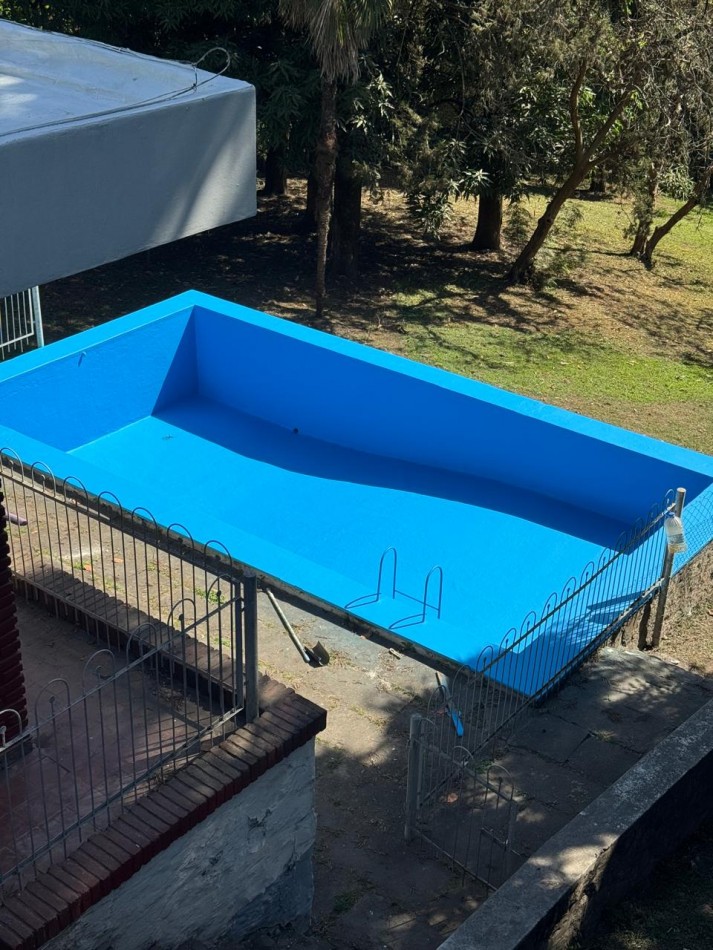 CASA 3 DORMITORIOS CON PILETA Y PARQUE EN EL CORTE YERBA BUENA