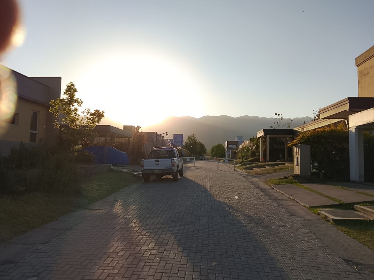 CASA DE 4D CON PILETA EN BARRIO CERRADO FINCAS DEL MANANTIAL EN LA RINCONADA APTA CREDITO