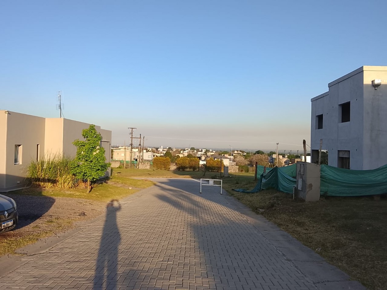CASA DE 4D CON PILETA EN BARRIO CERRADO FINCAS DEL MANANTIAL EN LA RINCONADA APTA CREDITO