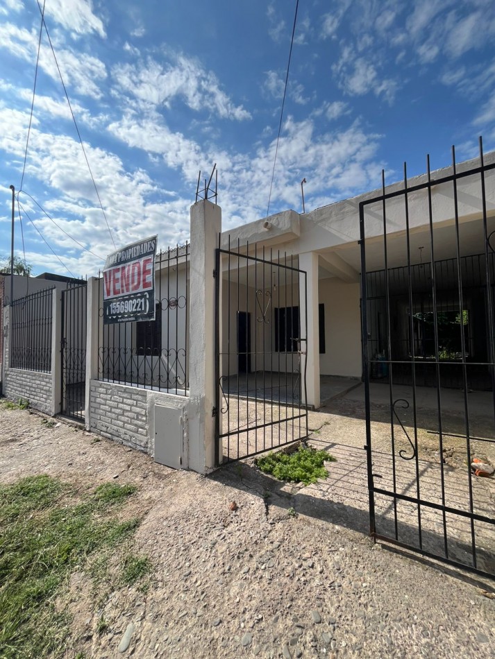 CASA EN VILLA MARIANO MORENO EN CALLE 7 581 ENTRE 14 Y 16 OPORTUNIDAD
