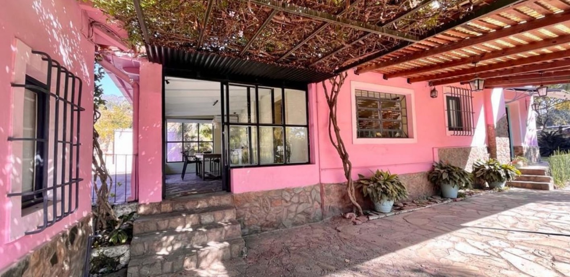 HERMOSA CASA EN VENTA EN EL CORTE EN YERBA BUENA 