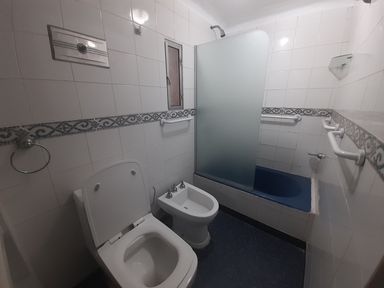 DEPARTAMENTO DE TRES DORMITORIOS EN 9 DE JULIO PRIMERA CUADRA APTO MASCOTA