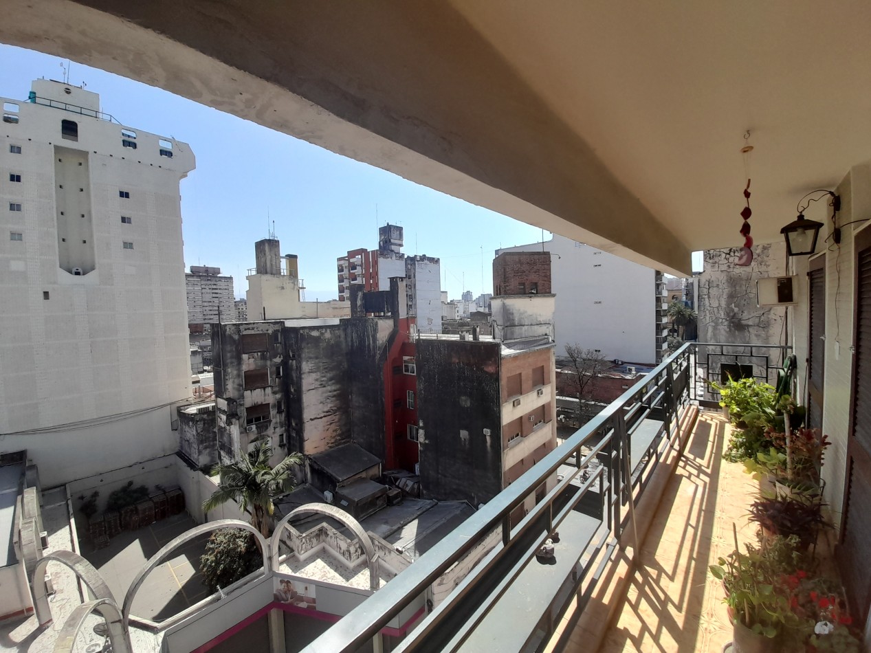 DEPARTAMENTO DE TRES DORMITORIOS EN 9 DE JULIO PRIMERA CUADRA APTO MASCOTA
