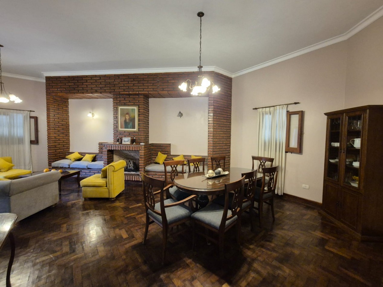 CASA DE TRES DORMITORIOS APTA CREDITO EN BARRIO OBISPO PIEDRABUENA CERCA LAWN TENNIS